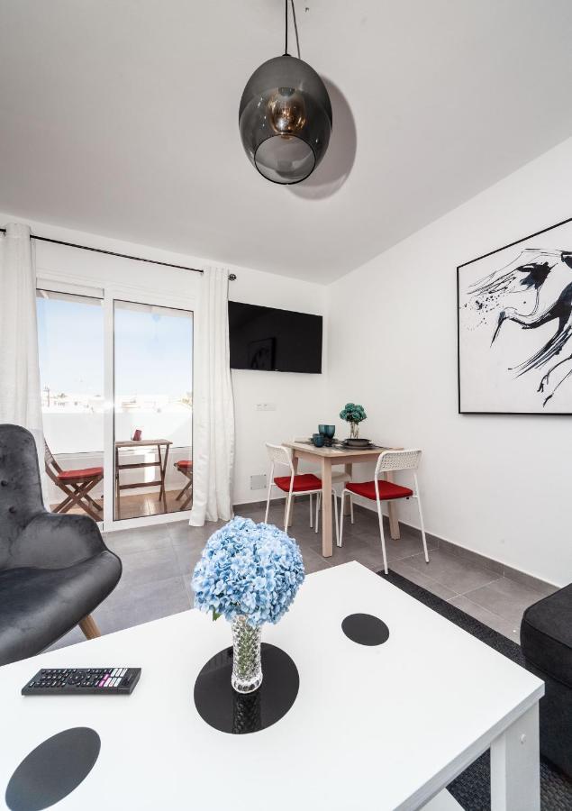 Luxury Beach Apartments Diama Playa Honda  Bagian luar foto